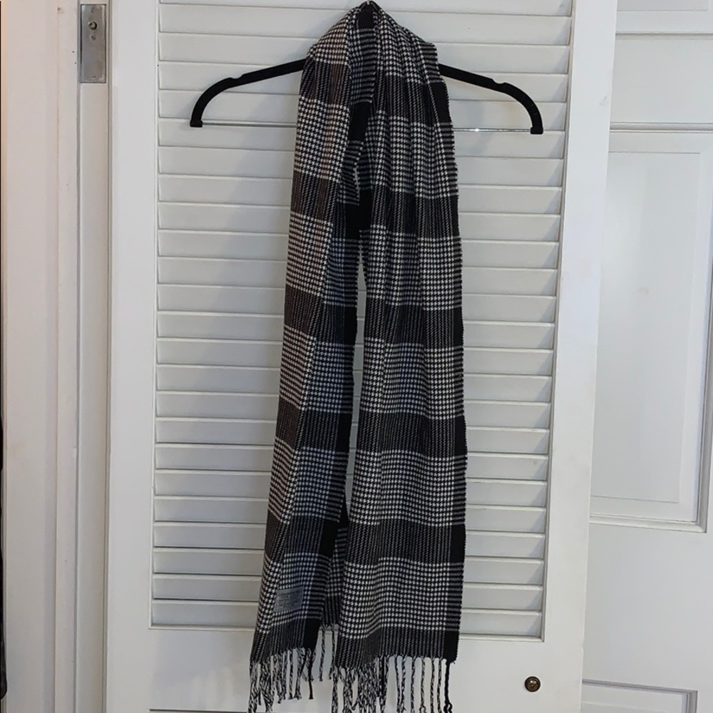 Cashmere-feel scarf